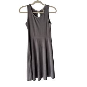 Gilli Dress Womens Medium Gray Sleeveless Fit‎ and Flare Keyhole Back Made USA